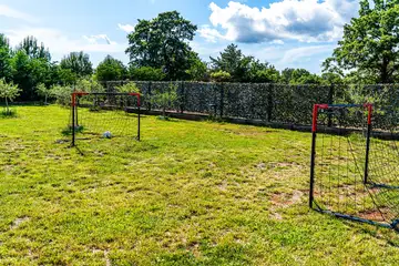 Spacious 4-Bedroom Villa Escape in Barban