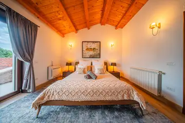 Spacious 4-Bedroom Villa Escape in Barban