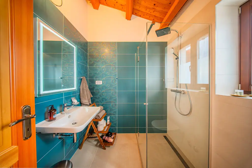 Spacious 4-Bedroom Villa Escape in Barban