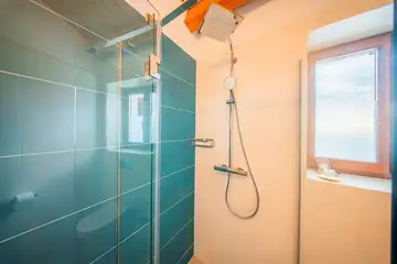 Spacious 4-Bedroom Villa Escape in Barban