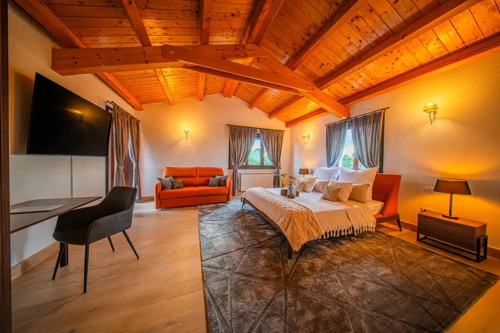 Spacious 4-Bedroom Villa Escape in Barban
