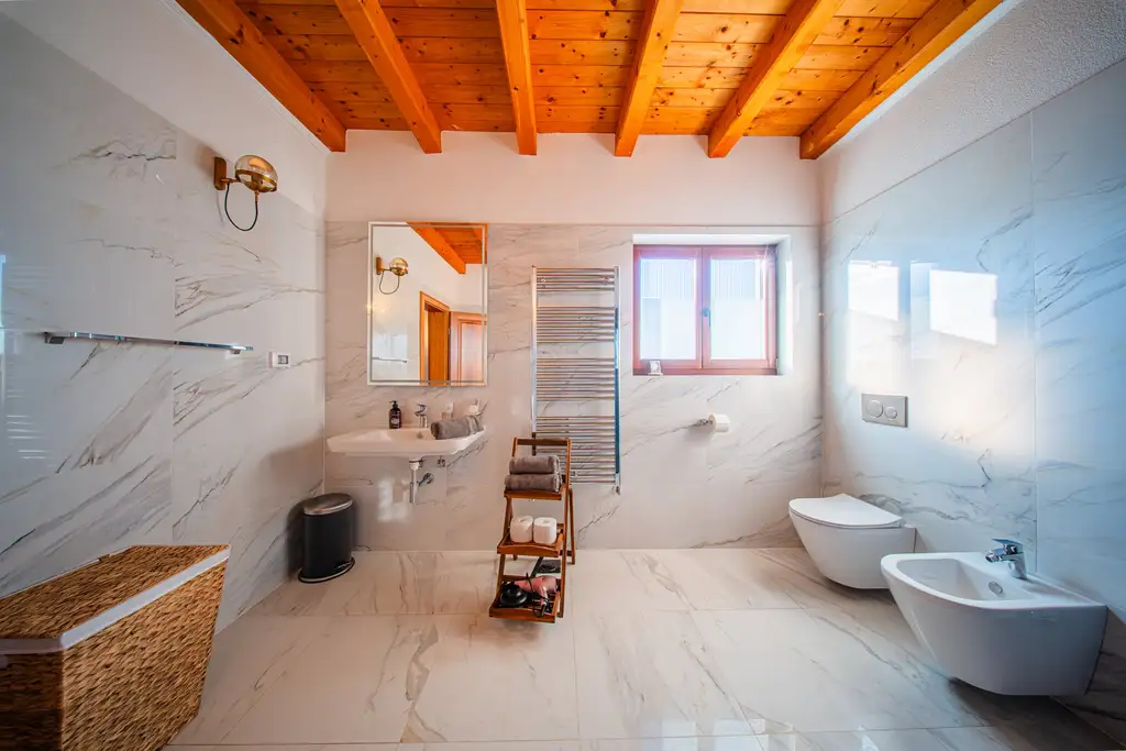 Spacious 4-Bedroom Villa Escape in Barban