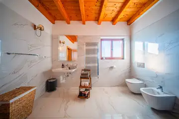 Spacious 4-Bedroom Villa Escape in Barban