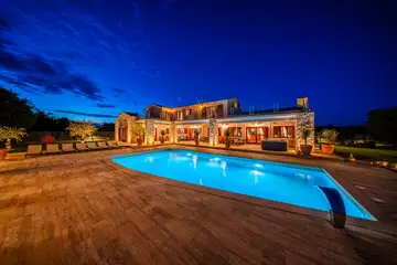 Spacious 4-Bedroom Villa Escape in Barban