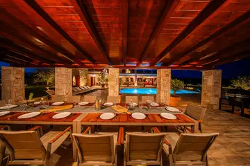 Spacious 4-Bedroom Villa Escape in Barban