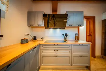 Spacious 4-Bedroom Villa Escape in Barban