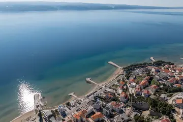 Beachfront Villa with Pool in Duće