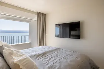 Beachfront Villa with Pool in Duće