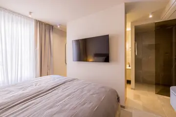 Beachfront Villa with Pool in Duće