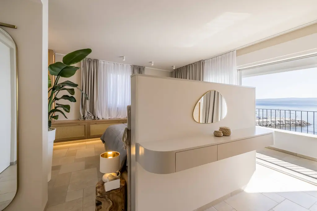 Beachfront Villa with Pool in Duće