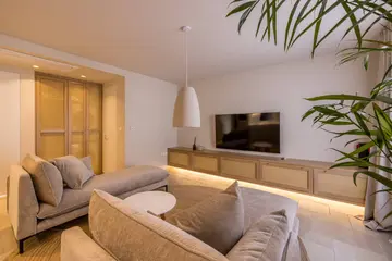 Beachfront Villa with Pool in Duće