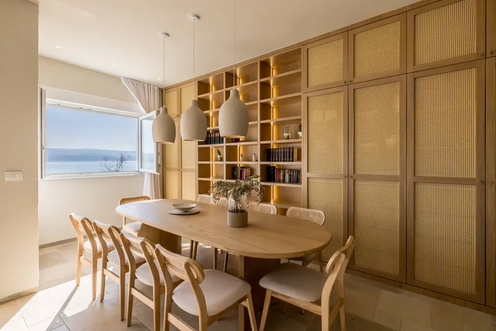 Beachfront Villa with Pool in Duće