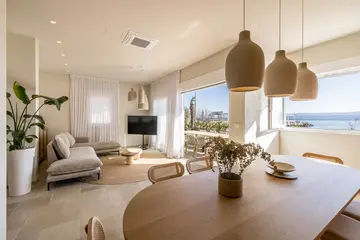 Beachfront Villa with Pool in Duće