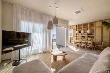 Beachfront Villa with Pool in Duće