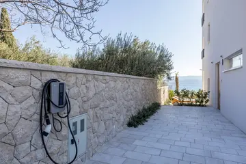 Beachfront Villa with Pool in Duće