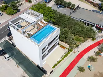 Beachfront Villa with Pool in Duće