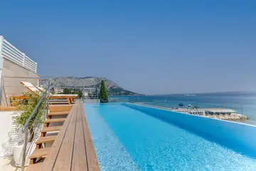 Beachfront Villa with Pool in Duće