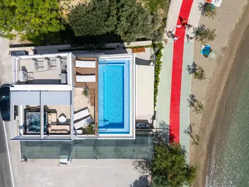 Beachfront Villa with Pool in Duće