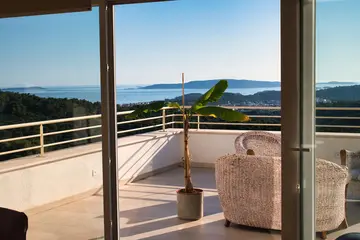 Spacious Family Villa with Private Yard in Žedno