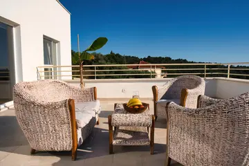 Spacious Family Villa with Private Yard in Žedno