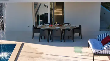 Spacious Family Villa with Private Yard in Žedno