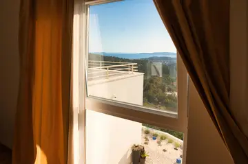 Spacious Family Villa with Private Yard in Žedno