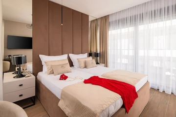 Modern Villa with Heated Pool and Rooftop Jacuzzi, Split