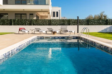 Modern Villa with Heated Pool and Sea View in Kaštel Sućurac