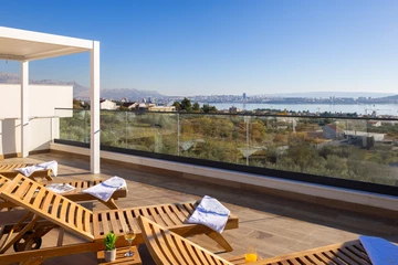 Contemporary Villas Retreat with Pool in Kaštel Sućurac