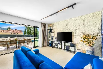 Modern 4-Bedroom Villa Retreat in Slano