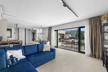 Modern 4-Bedroom Villa Retreat in Slano