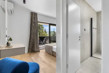 Modern 4-Bedroom Villa Retreat in Slano