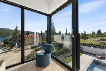 Modern 4-Bedroom Villa Retreat in Slano