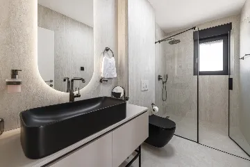 Modern 4-Bedroom Villa Retreat in Slano