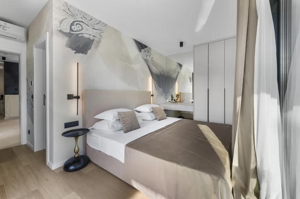 Modern 4-Bedroom Villa Retreat in Slano