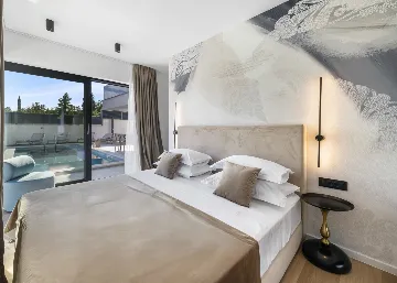 Modern 4-Bedroom Villa Retreat in Slano
