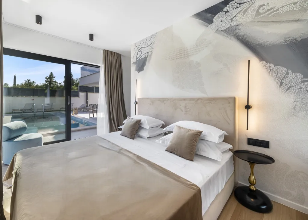 Modern 4-Bedroom Villa Retreat in Slano
