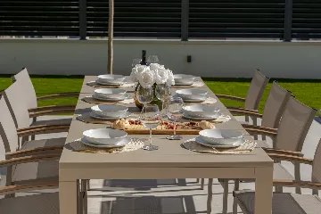 Spacious 4-Bedroom Villa Retreat in Slano