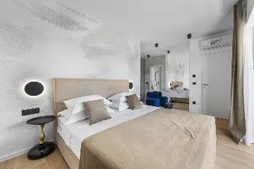 Spacious 4-Bedroom Villa Retreat in Slano