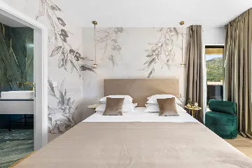 Spacious 4-Bedroom Villa Retreat in Slano