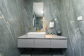 Spacious 4-Bedroom Villa Retreat in Slano