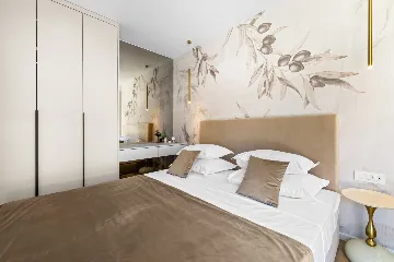 Spacious 4-Bedroom Villa Retreat in Slano