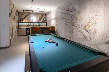 Spacious 4-Bedroom Villa Retreat in Slano