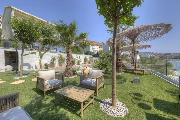Spacious Beachfront Villa with Pool in Trogir