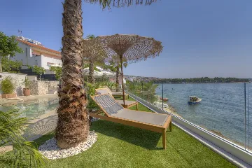 Spacious Beachfront Villa with Pool in Trogir