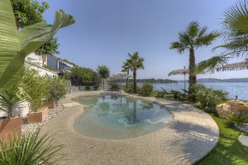 Spacious Beachfront Villa with Pool in Trogir
