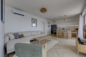 Spacious Beachfront Villa with Pool in Trogir