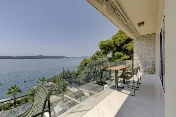 Spacious Beachfront Villa with Pool in Trogir