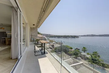 Spacious Beachfront Villa with Pool in Trogir