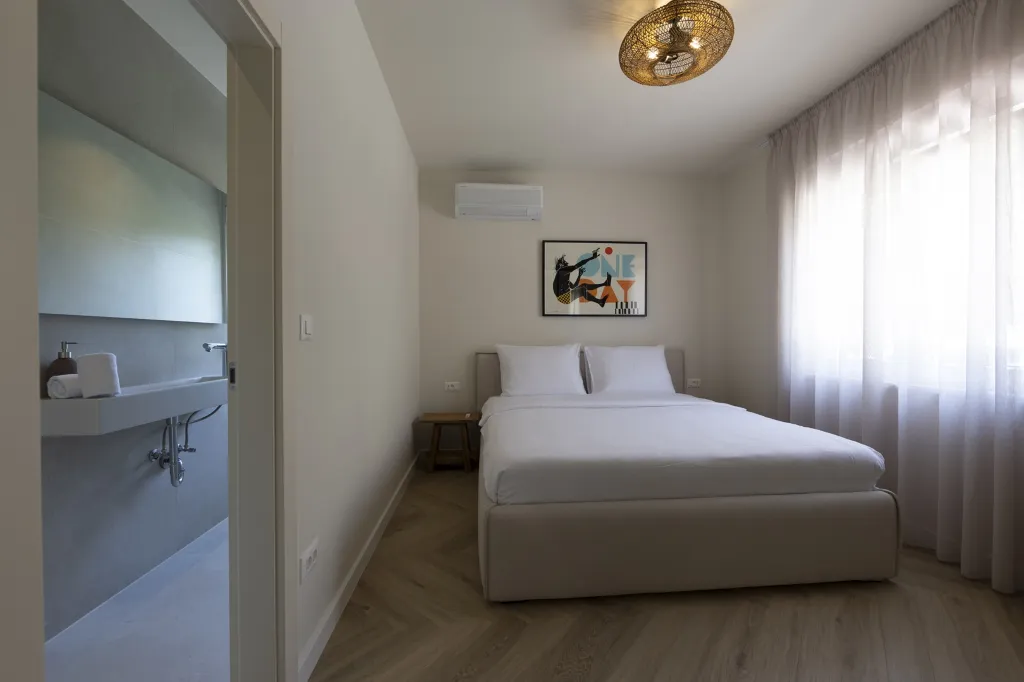 Spacious Beachfront Villa with Pool in Trogir